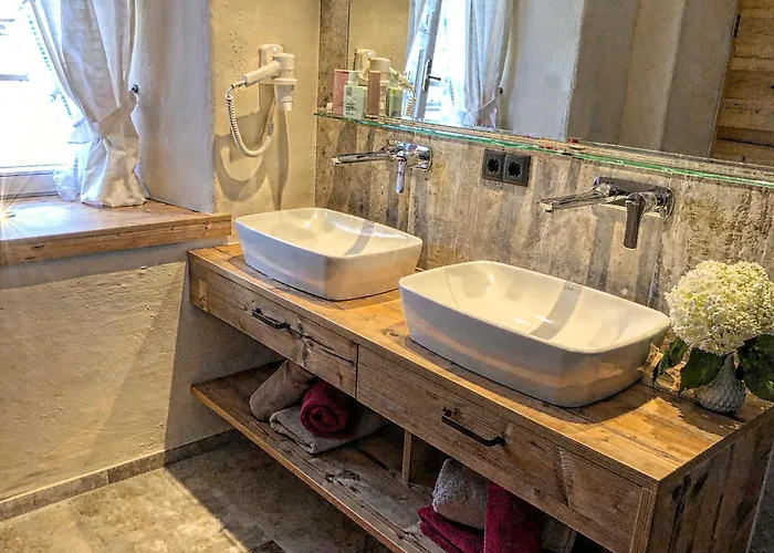 Pircher-maes & Stubaital * Telfes im Stubai